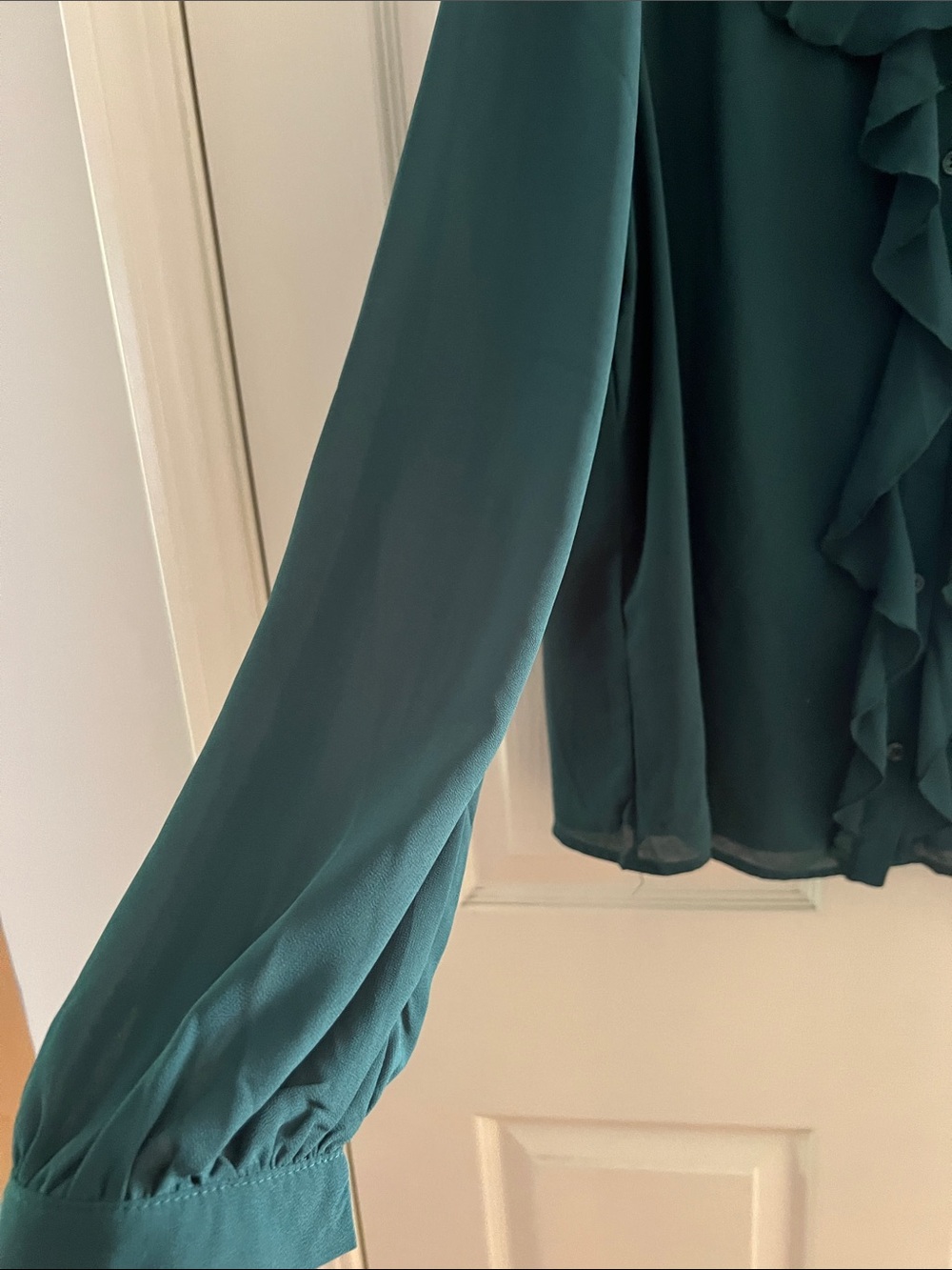 Romantic Ruffle Green Blouse - Picture 3 of 4